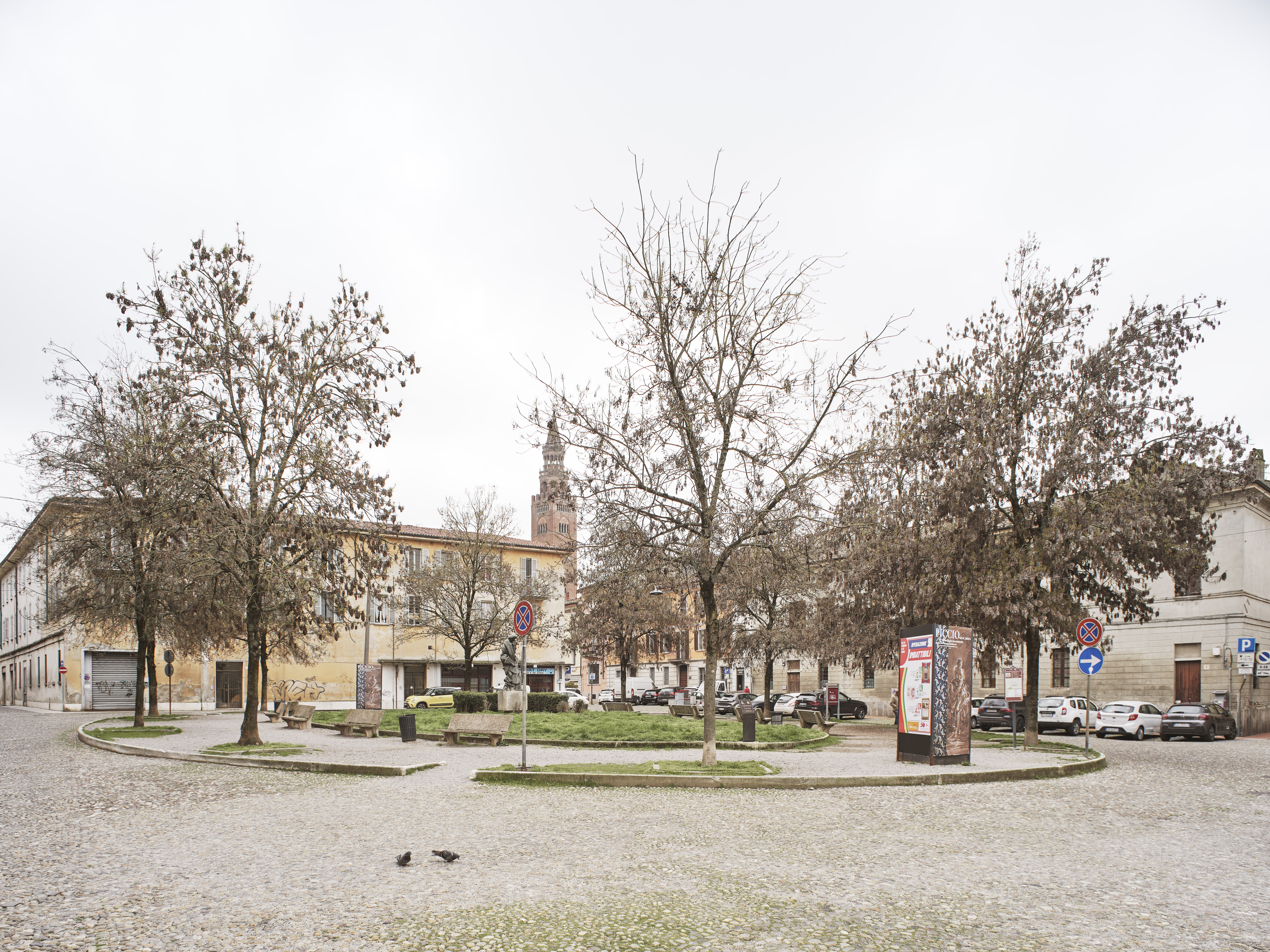 Piazza Lodi Cremona Giovani in centro ph Marco Menghi Piazza Lodi Cremona Giovani in centro ph Marco Menghi